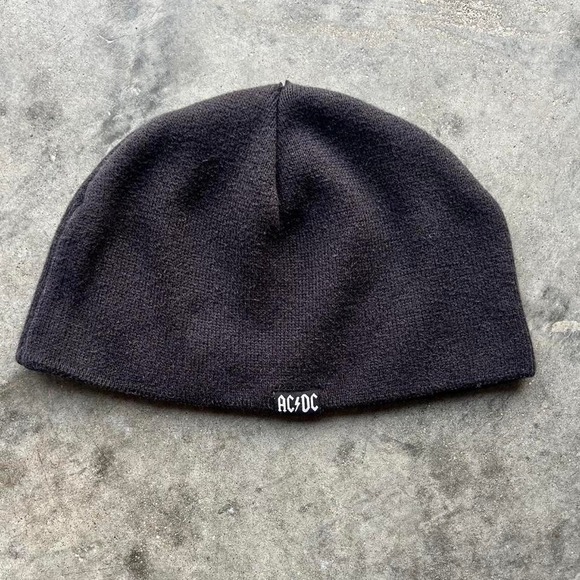 Concept One ACDC beanie black and white - Picture 2 of 5